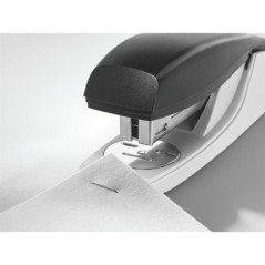 Agrafador Leitz 5501-00-95 NeXXt 25 Folhas Preto